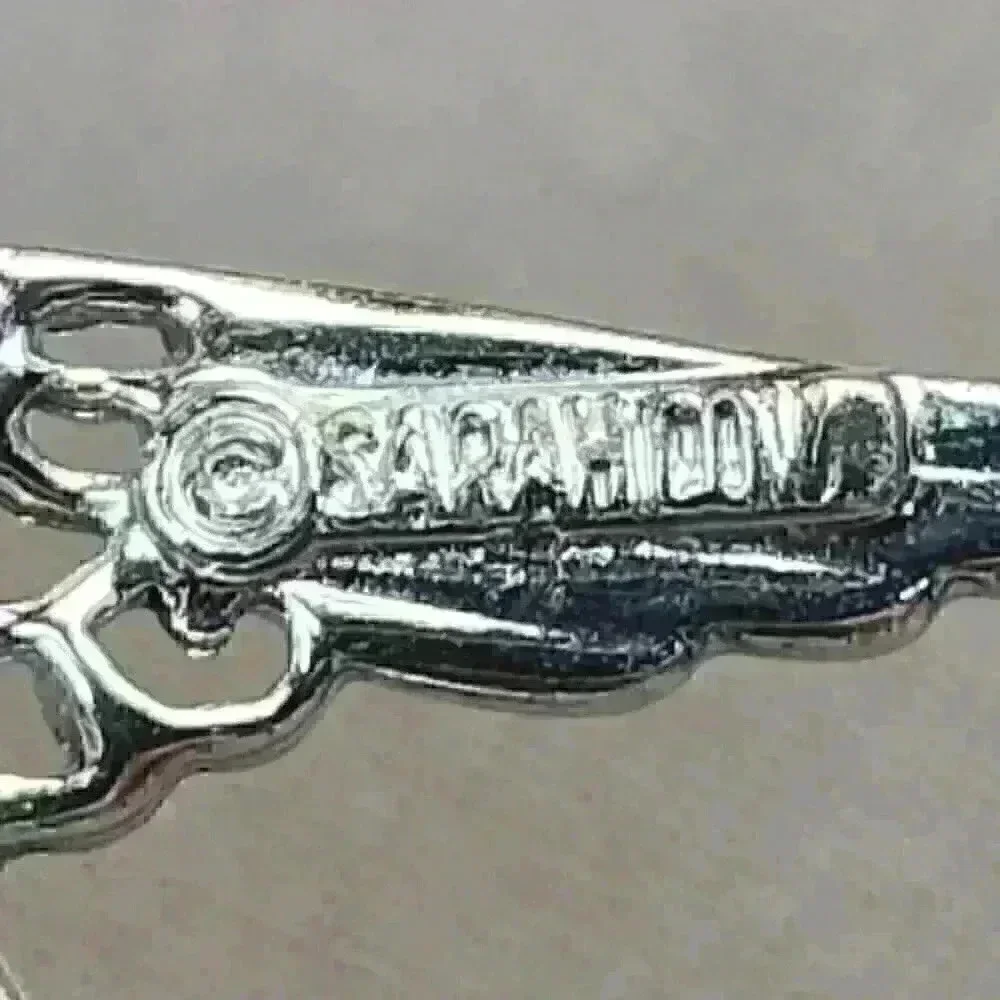 Vintage Sarah Coventry Bird Dove Silver-tone Brooch Pin Textured Filigree Wings - Picture 3 of 3